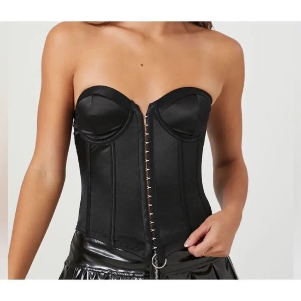 Frederick’s of Hollywood x Forever 21 Black Satin Corset Bustier Lace Up Boned T